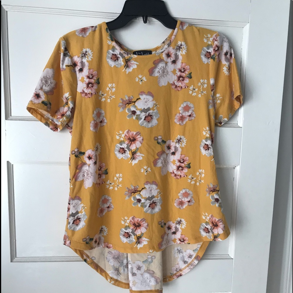 Floral top
